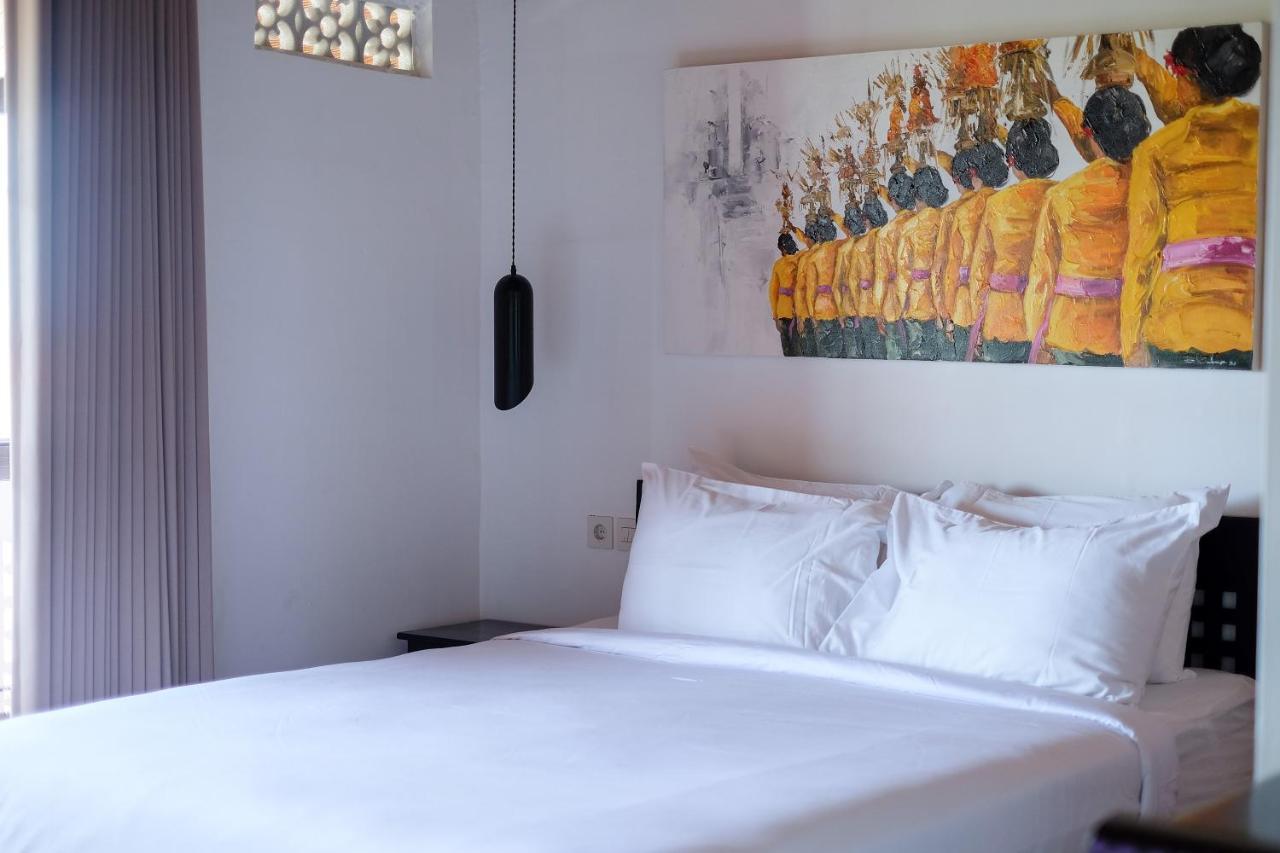 Dip & Doze Living Hostel Canggu  Exterior photo