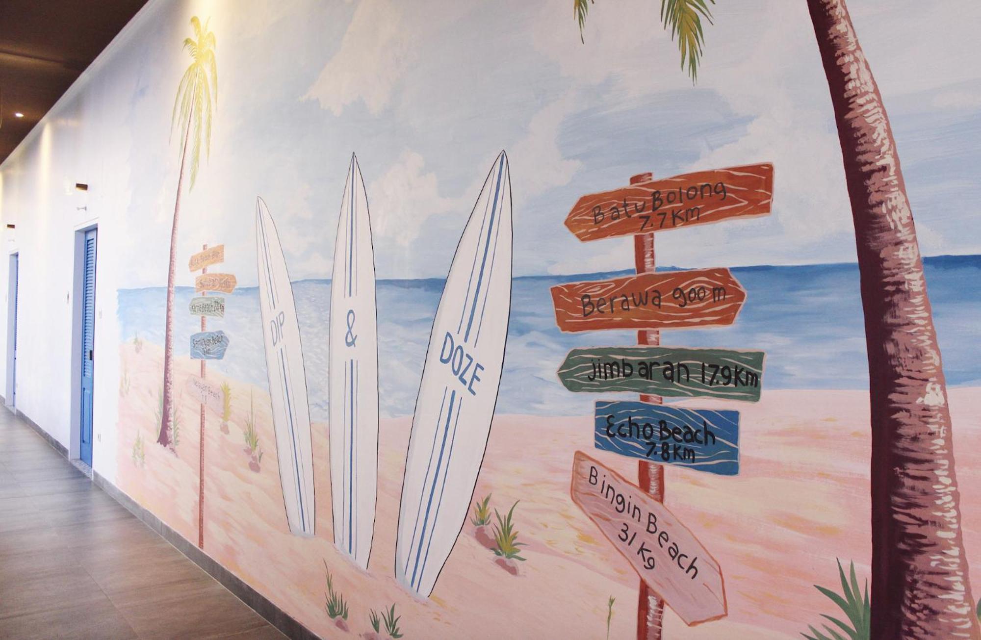 Dip & Doze Living Hostel Canggu  Exterior photo